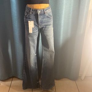 Zara jeans size 4